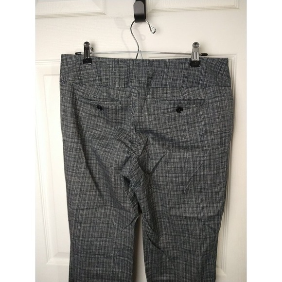 Express Editor Black White Striped/ Gingham Cropped Capri Flat Pant. Size 8 - Picture 13 of 14